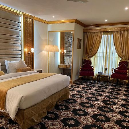 Indus Hotel Hyderabad Exteriör bild