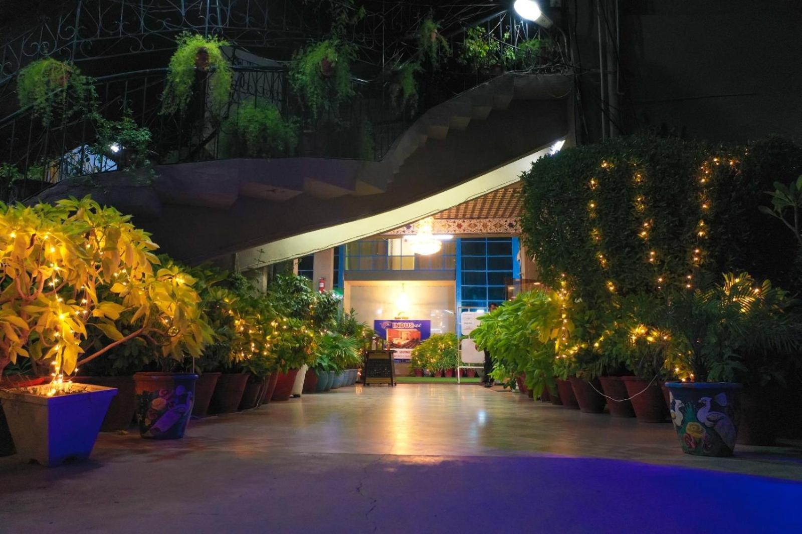 Indus Hotel Hyderabad Exteriör bild